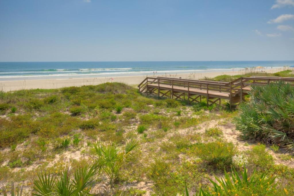 Sea La Vie Beach Oceanfront Patio Pet Friendly Jacksonville Beach Exteriör bild